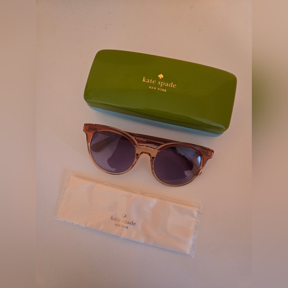 Kate Spade Sunglasses with Green and Blue Case